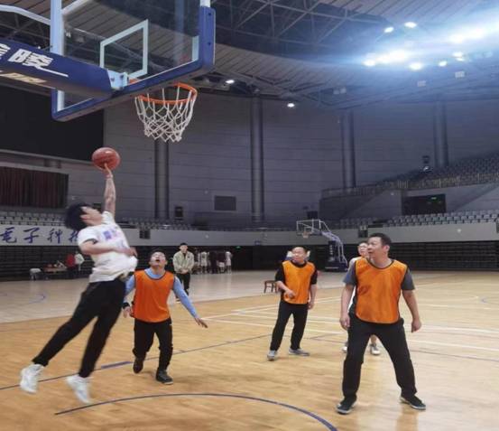 293cb3cf62f7543cfe7f182f4da9e79